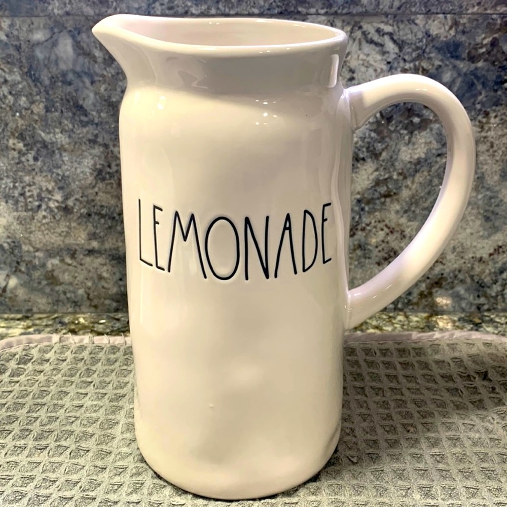 RAE DUNN Lemonade Pitcher NEW no tags